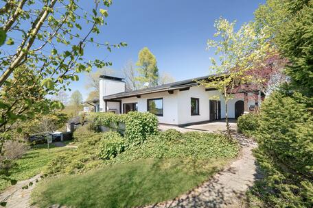 A rural idyll with Alpine views: A home to renovate in a prime, nature-rich location