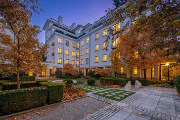 Objektvideo ansehen: Lenbach-Gärten: Exquisites Stadtdomizil über 312 m² mit separater 2-Zimmer-Gästewohnung