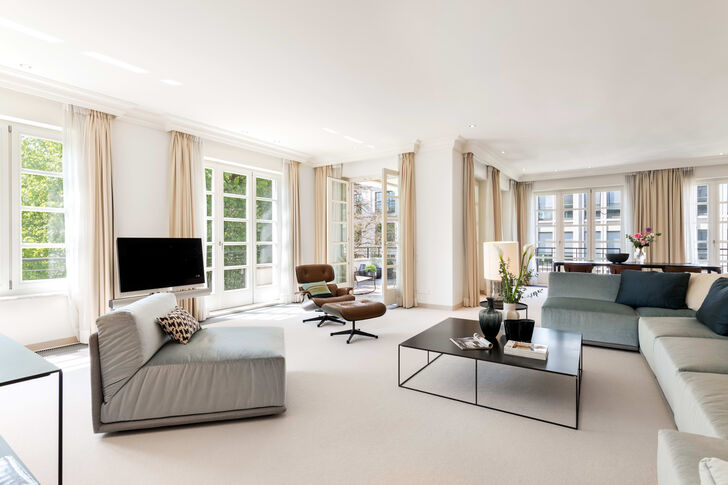 Exquisiter Wohn-/Essbereich mit Terrassenzugang