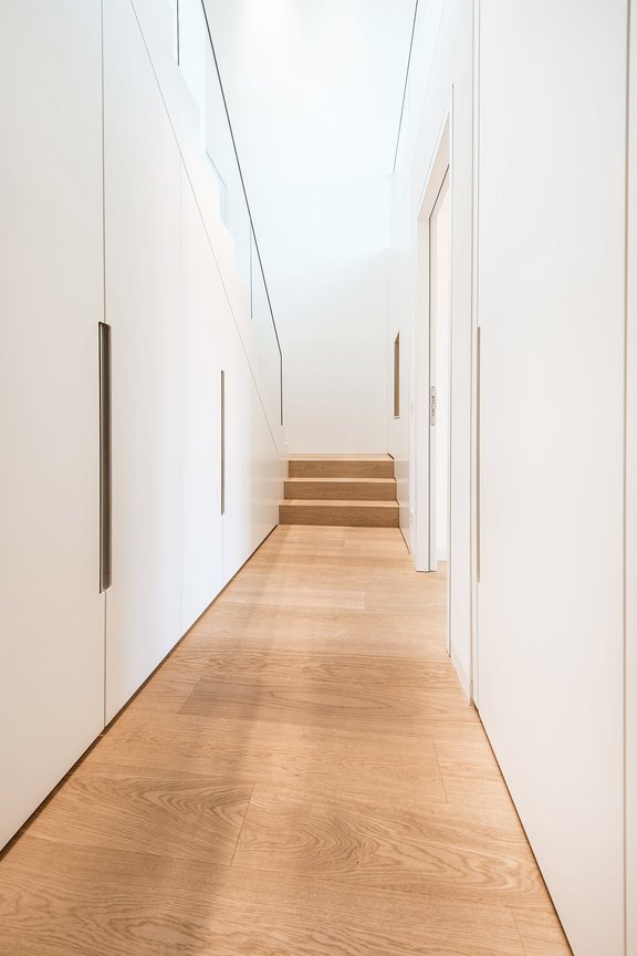 Eingangsbereich mit Einbauten