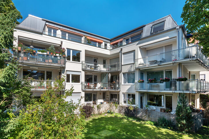 Gepflegtes Mehrfamilienhaus