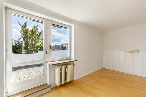 Schlafzimmer mit Balkon