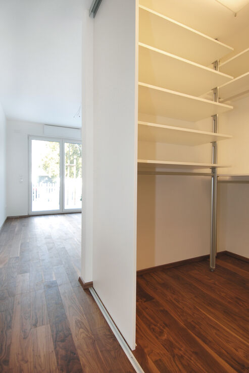 Schlafzimmer mit Ankleide