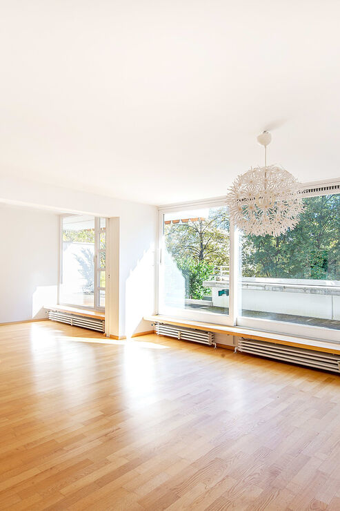 Lichterfülltes Wohnzimmer