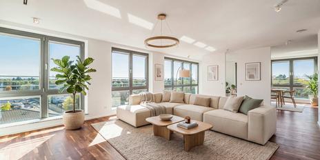 Lichtdurchflutete 3-Zimmer-Wohnung mit Penthouse-Flair und Alpenblick