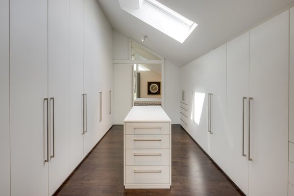 Ankleide mit viel Stauraum