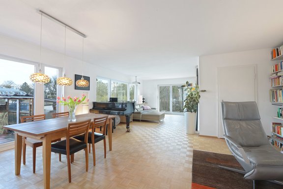 Spacious living area