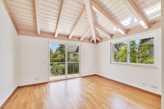 Schlafzimmer mit Balkon