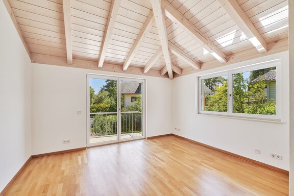 Schlafzimmer mit Balkon