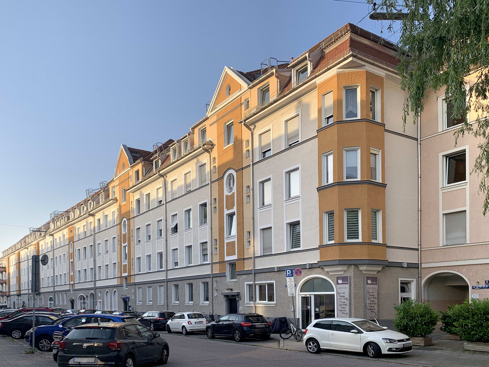 Sanierte Altbaufassade