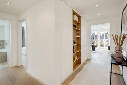 Maß-Einbauten im Flur