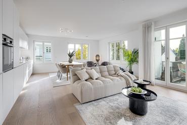 Lichterfüllte 2-Zimmer-Wohnung mit Südbalkon in exklusiver Stadtvilla von 2018