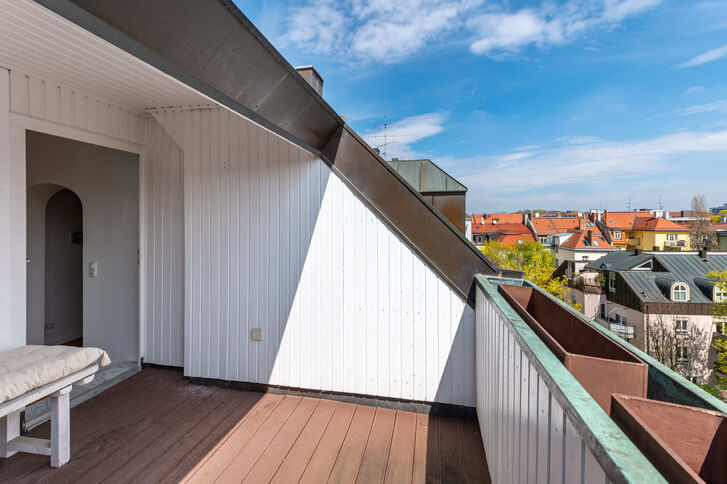 Großzügige Loggia