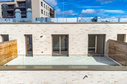 Großzügige Dachterrasse mit Weitblick