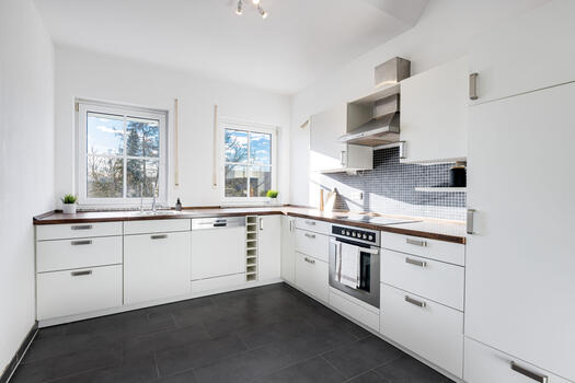 Fitted kitchen for a fee