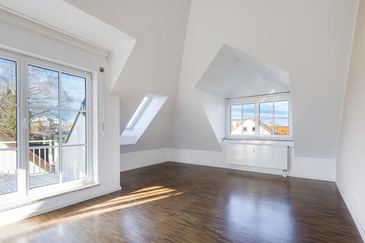 Bright roof terrace apartment