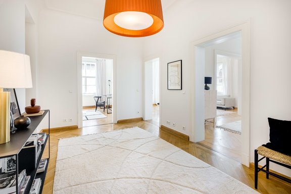 Die zentrale Diele lässt sich wohnlich nutzen