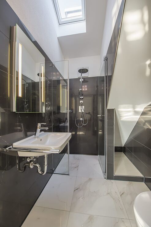 Elegantes Duschbad