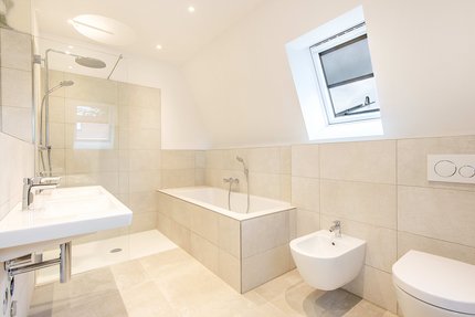 En suite Badezimmer des Elternschlafzimmers