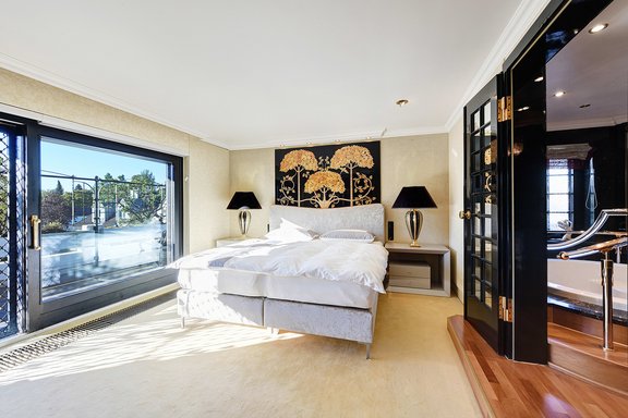 Schlafzimmer mit Bad en suite