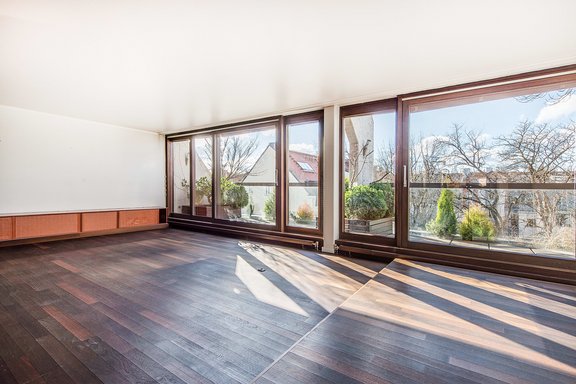 Wohnbereich mit angerenzender Westterrasse