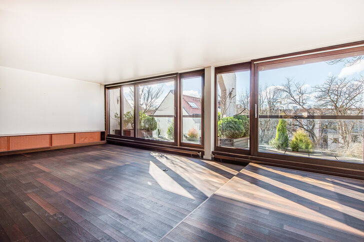 Wohnbereich mit angerenzender Westterrasse