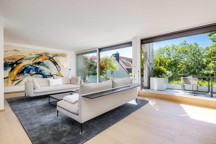 Lichterfüllte Dachterrassenwohnung über zwei Etagen mit Blick über die Dächer Schwabings