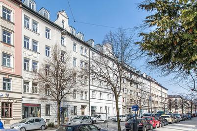 Light-filled, modern 3.5 room attic apartment with gallery in old building from 1900