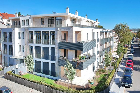 Well maintained new building in modern architecture