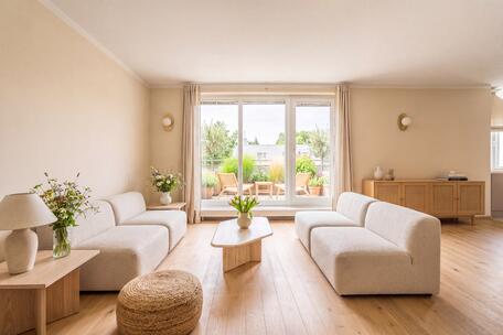 Lichterfüllte, optimal geschnittene 4-Zimmer-Dachterrassenwohnung mit perfekter Infrastruktur