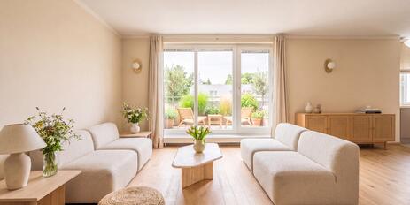 A bright, well-designed 4-bedroom penthouse apartment with excellent amenities