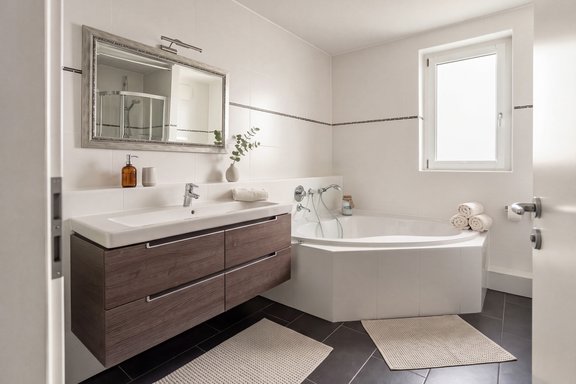 Daylight bathroom