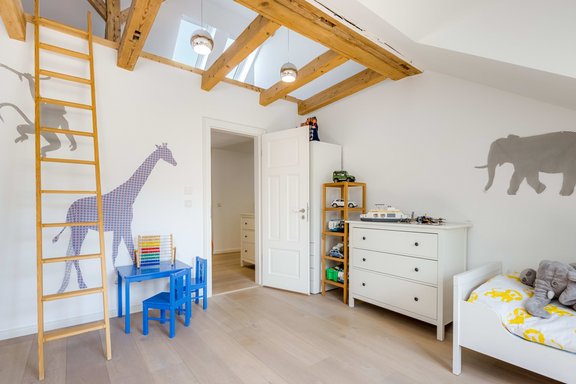 Kinder-/Arbeitszimmer