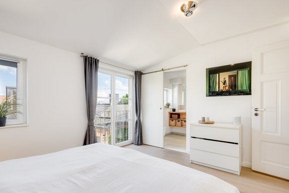 Schlafzimmer mit Bad en suite