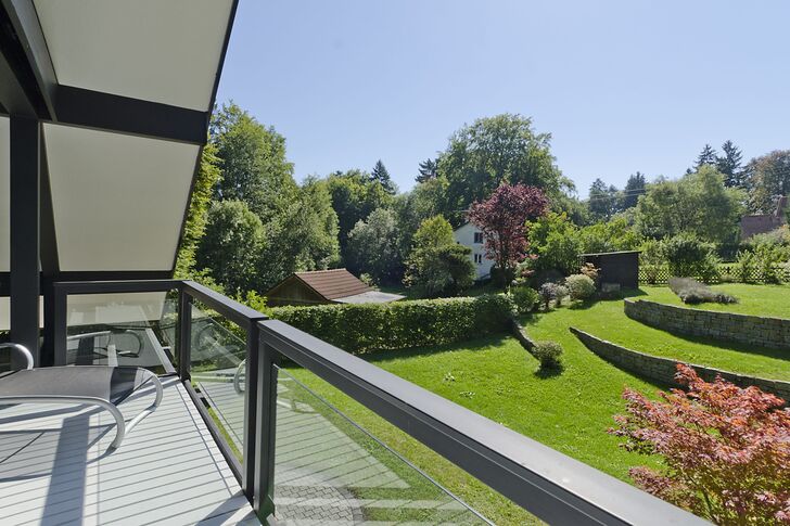 Blick in die Gartenanlage