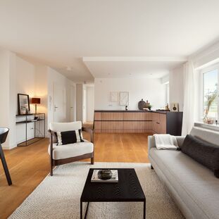 A modern, light-filled atmosphere