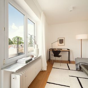 Office/Guest Room Facing West