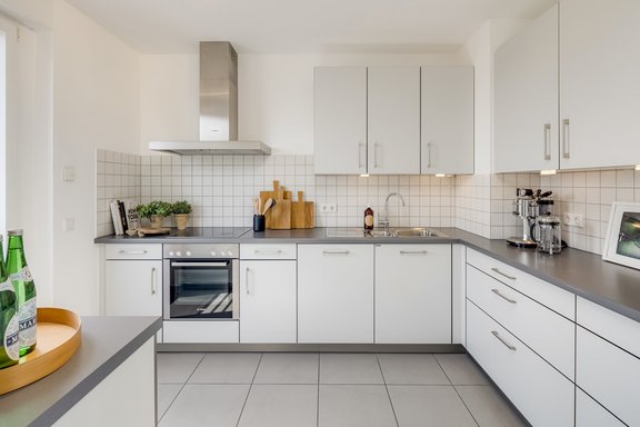 Zeitlos gestaltete Einbauküche