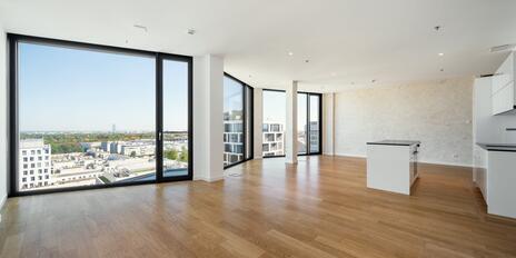 Loft-Style und 180°-Panorama: Design-Domizil im 14. Geschoss des Friends Tower 2