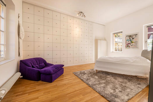 Bedroom with built-in wardrobe