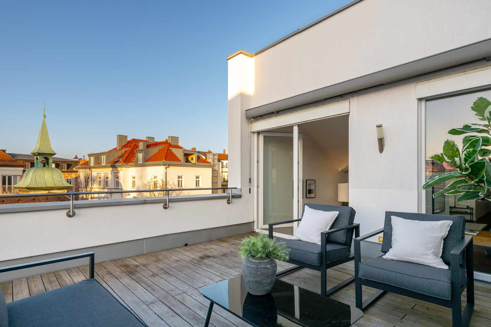 Sonnige Dachterrasse