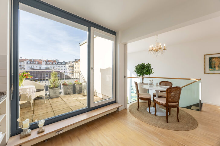 Zugang zur Dachterrasse vom Koch-/und Essbereich