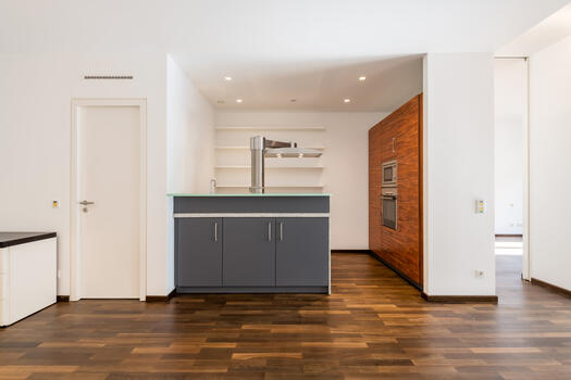Timelessly designed fitted kitchen with brand appliances