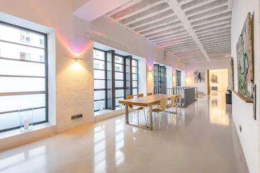 Loft-like office/commercial unit in top urban location