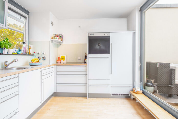 Küche mit Dachterrasse