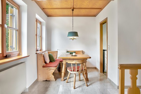 Living, eating and cooking on the upper floor