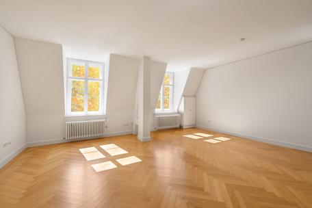 Bezaubernde, familiengerechte 4-Zimmer-Wohnung in Altbau-Villa mit Traumblick auf den Schlosskanal