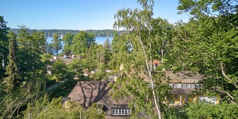 Logenplatz mit Seeblick: Exklusives 3-Zimmer-Penthouse mit Kamin, Liftlanding, Spa und Hobbyflächen