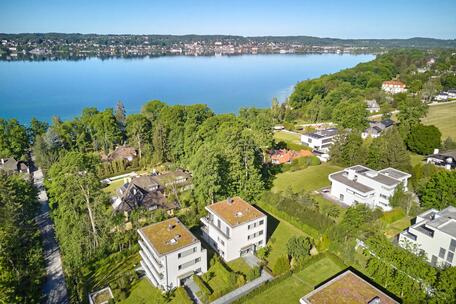 Logenplatz mit Seeblick: Exklusives 3-Zimmer-Penthouse mit Kamin, Liftlanding, Spa und Hobbyflächen