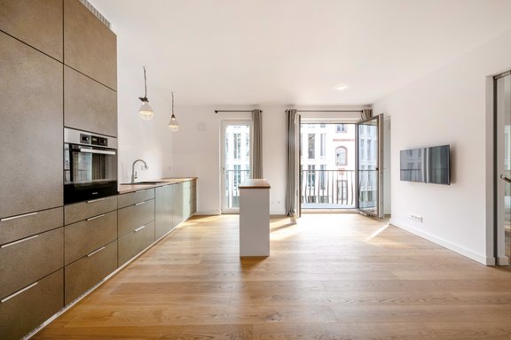 Moderne Schreiner-Einbauküche